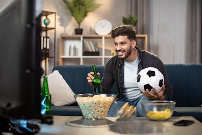 أخبار اقتصادية مصريةنمو اقتصادي واصل وتحديات تواجه التعافي
